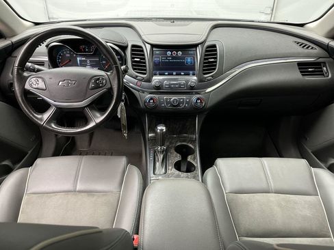 Used 2014 Chevrolet Impala LT FWD image 4