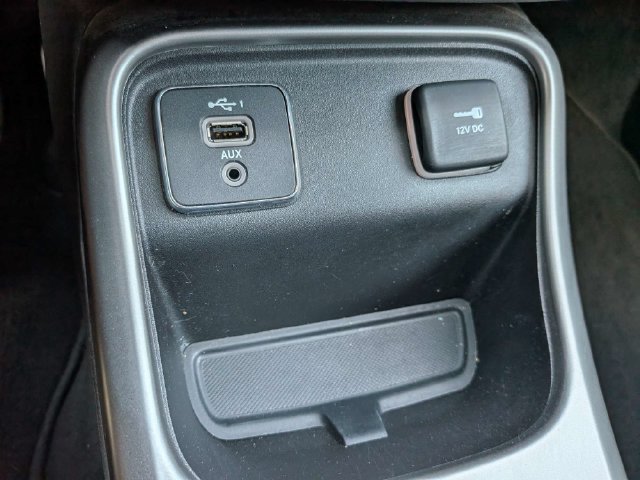 Used 2019 Jeep Compass Latitude w/ Popular Equipment Group FWD image 21