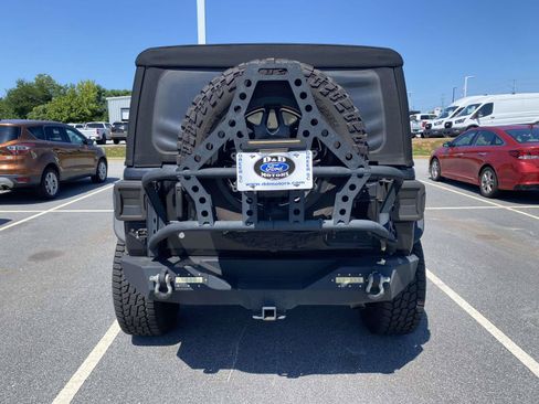 Used 2018 Jeep Wrangler Unlimited Sport S AWD/4WD image 6