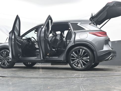 Used 2021 INFINITI QX50 Luxe w/ Appearance Package image 41