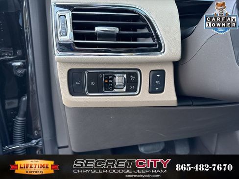 Used 2024 Lincoln Navigator L Reserve image 35