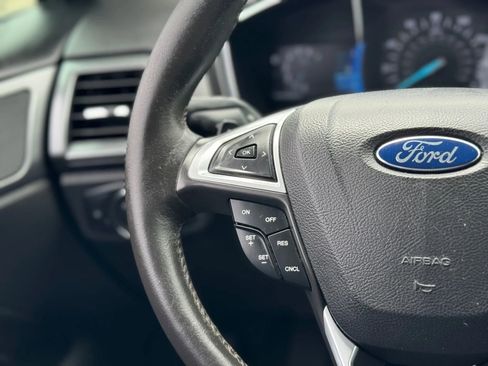 Used 2014 Ford Fusion Titanium image 22