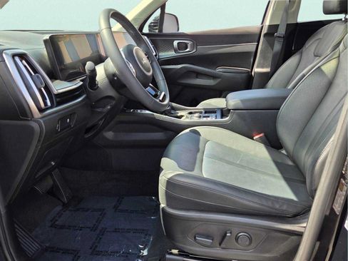 Used 2024 Kia Sorento S w/ Panoramic Sunroof Package FWD image 10
