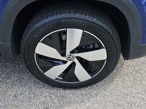 Certified 2024 Volkswagen Taos S AWD/4WD image 10