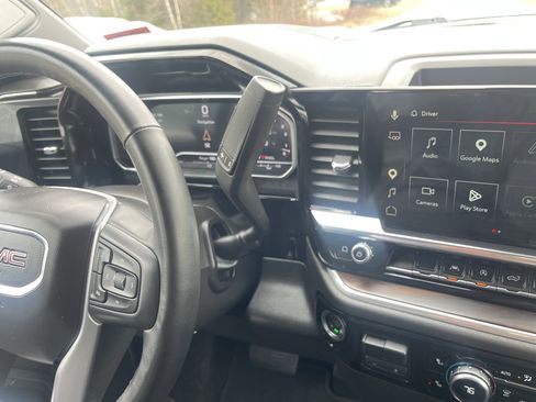 Used 2025 GMC Sierra 1500 SLT image 24