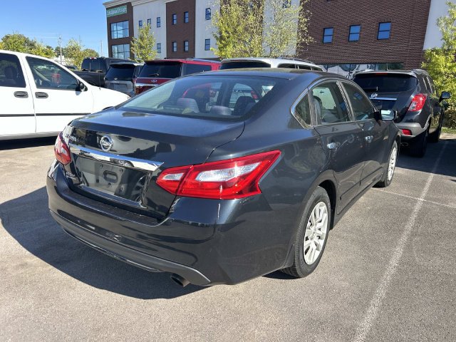 Used 2017 Nissan Altima 2.5 S w/ Power Driver Seat Package FWD image 5
