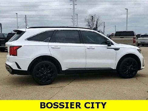 Used 2021 Kia Sorento SX image 9