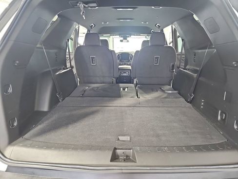 Certified 2023 Chevrolet Traverse LT w/ LPO, Floor Liner Package AWD/4WD image 18