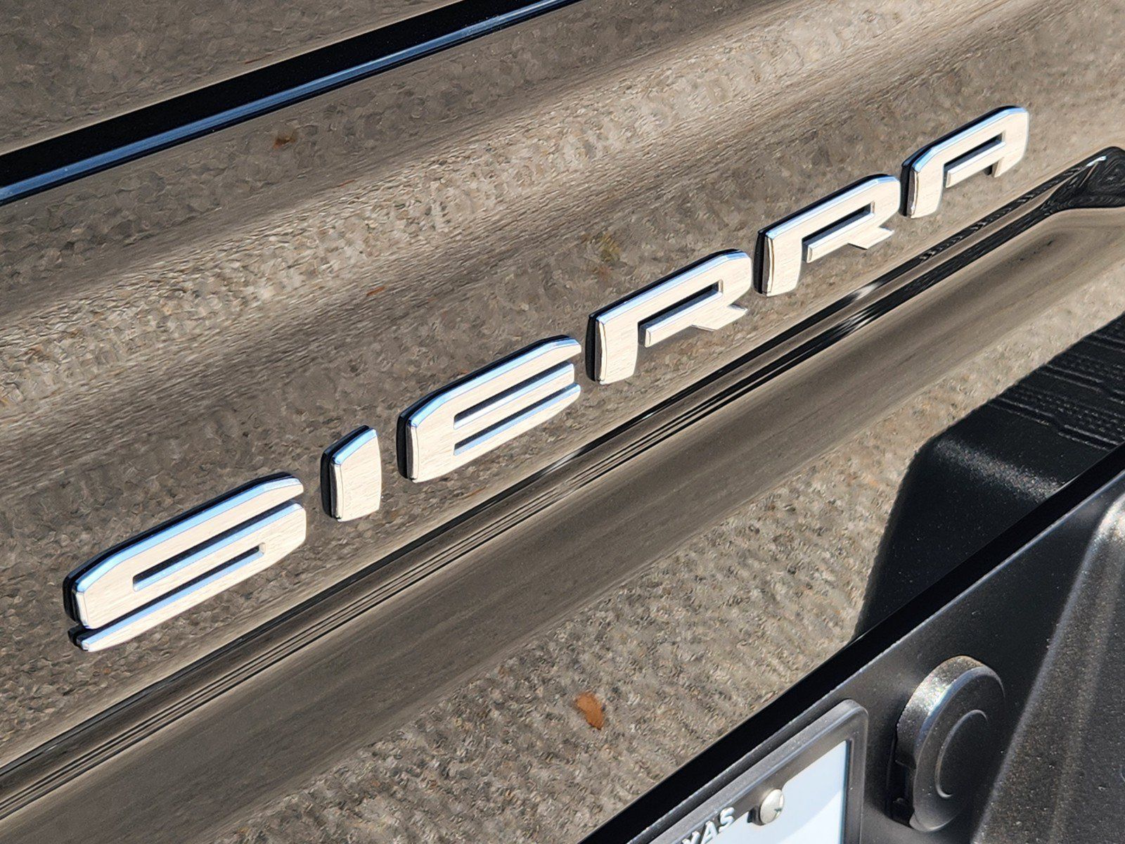 Used 2024 GMC Sierra 1500 AT4X AWD/4WD image 30