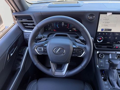 New 2026 Lexus GX 550 image 17