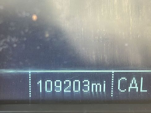 Used 2018 Chevrolet Silverado 1500 Custom w/ Custom Value Package image 10