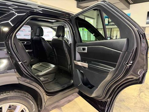 Used 2023 Ford Explorer XLT w/ Equipment Group 202A AWD/4WD image 39