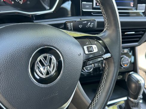 Used 2019 Volkswagen Jetta R-Line w/ R-Line Cold Weather Package FWD image 27