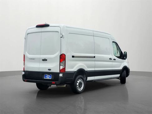 Used 2023 Ford Transit 250 Medium Roof image 6