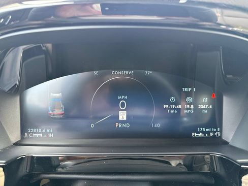 Used 2023 Lincoln Corsair FWD image 17