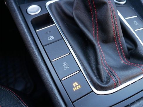 Certified 2023 Volkswagen Jetta GLI Autobahn image 30