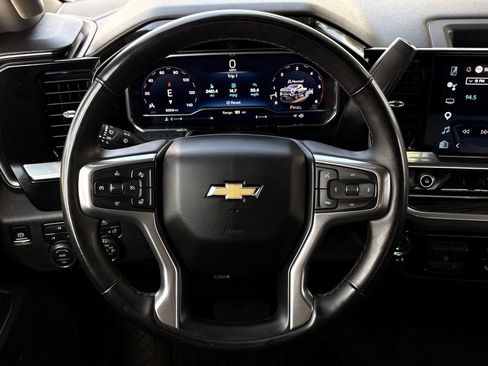 Used 2025 Chevrolet Silverado 2500 LT w/ Convenience Package AWD/4WD image 14