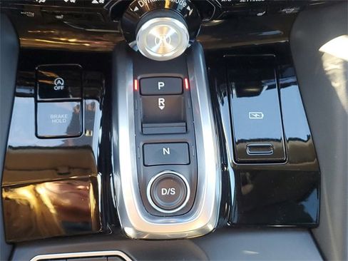 Used 2023 Acura MDX SH-AWD w/ Technology Package image 34