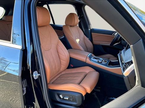 Used 2024 BMW X5 xDrive40i w/ Premium Package image 20