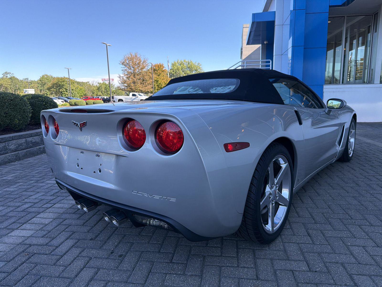 Used 2006 Chevrolet Corvette Convertible w/ Preferred Equipment Group RWD image 40