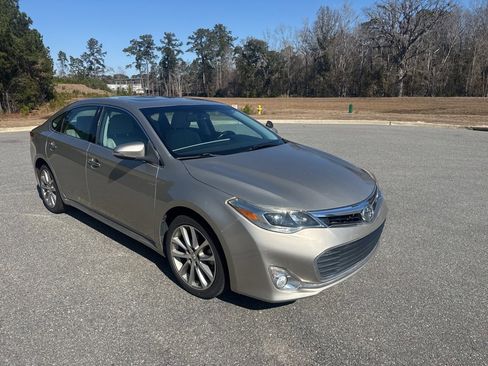Used 2015 Toyota Avalon XLE Touring image 7