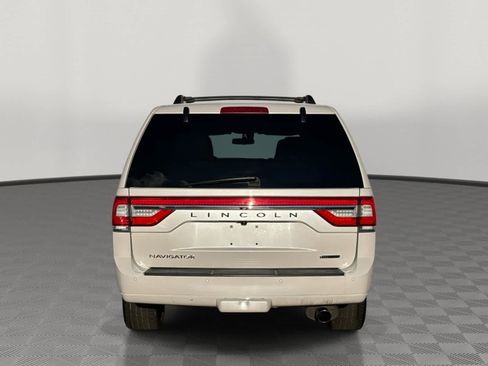 Used 2015 Lincoln Navigator 2WD image 4