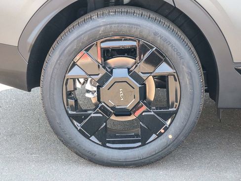 Certified 2026 Kia Sportage X-Line AWD/4WD image 11