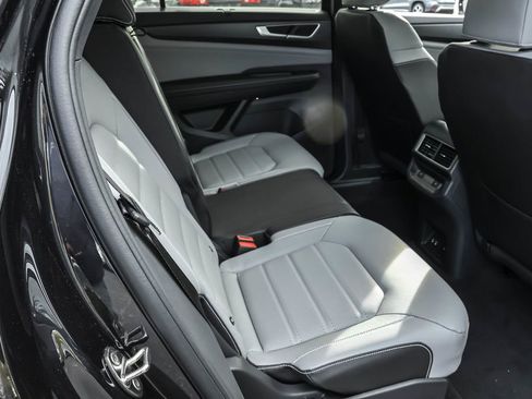 New 2025 Volkswagen Atlas Cross Sport SEL image 36