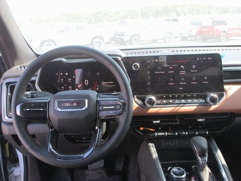 New 2026 GMC Canyon AT4 image 15