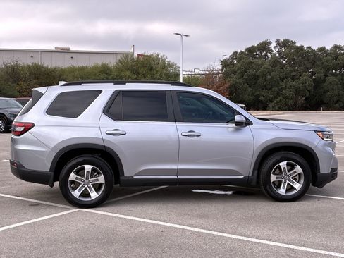 Certified 2024 Honda Pilot EX-L image 7