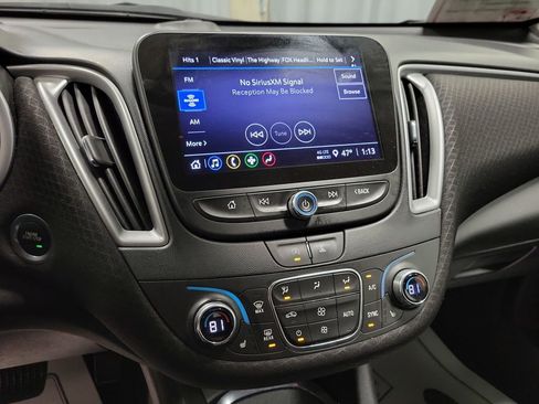 Used 2023 Chevrolet Malibu LT image 14