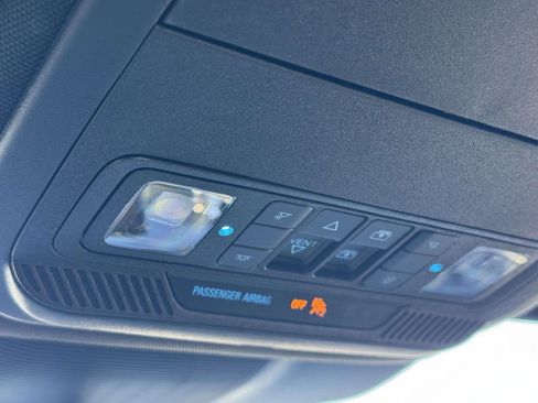 Used 2020 Ford Explorer XLT w/ Equipment Group 202A image 29