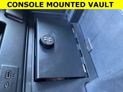 Used 2023 GMC Sierra 1500 SLT w/ SLT Premium Package image 19