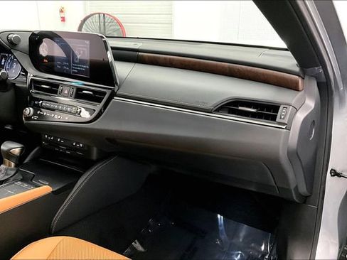 Used 2022 Lexus ES 350 w/ Premium Package FWD image 18