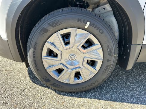 New 2026 Nissan Kicks S w/ Charging Package image 11