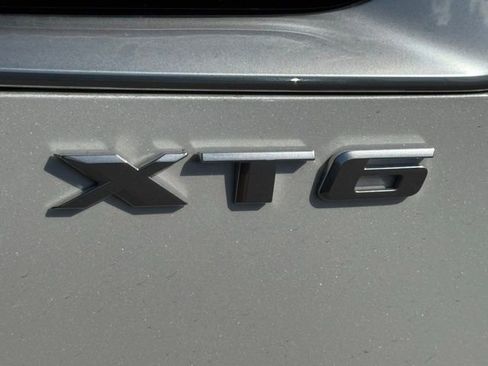 Certified 2024 Cadillac XT6 Premium Luxury w/ Platinum Package image 8