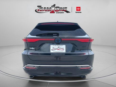 Used 2023 Toyota Venza Nightshade AWD/4WD image 6