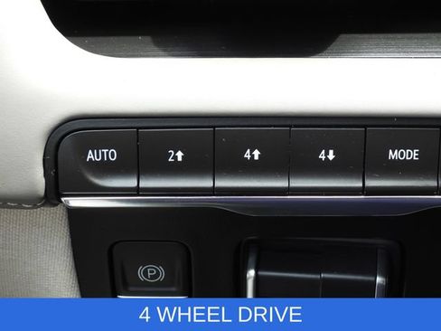 Used 2023 Cadillac Escalade ESV Premium Luxury Platinum w/ Heavy-Duty Trailer Package AWD/4WD image 25