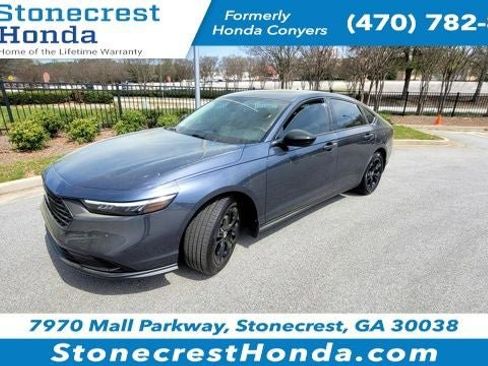 Used 2025 Honda Accord SE image 1
