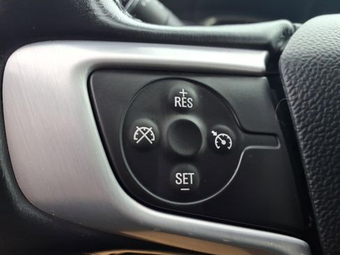 Used 2019 GMC Acadia SLT image 16