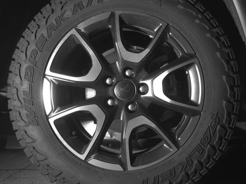 Used 2025 Jeep Compass Trailhawk image 15