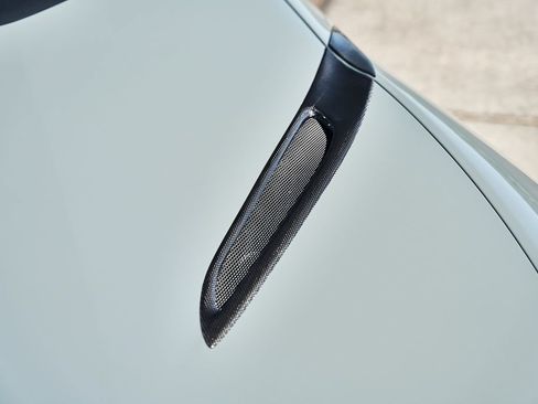 Used 2023 Ferrari 812 GTS RWD image 11