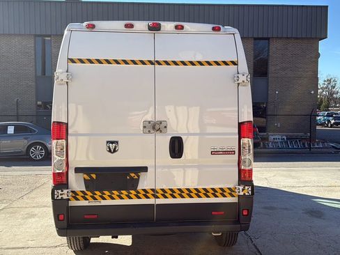 Used 2014 RAM ProMaster 2500 w/ Premium Appearance Group image 6