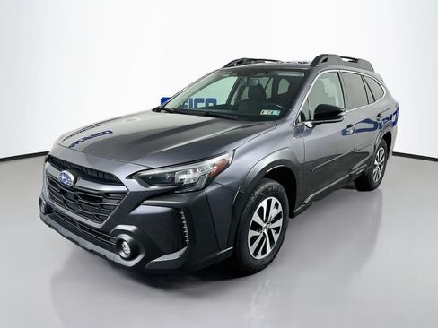 Used 2023 Subaru Outback Premium AWD/4WD image 4