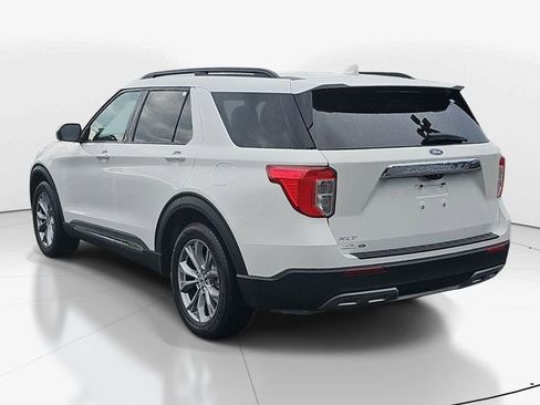 Used 2023 Ford Explorer XLT w/ Equipment Group 202A RWD image 5