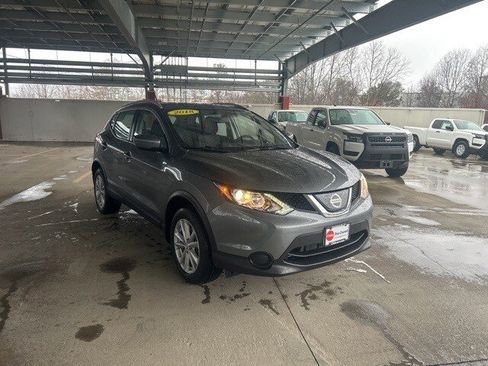 Used 2018 Nissan Rogue Sport SV image 7
