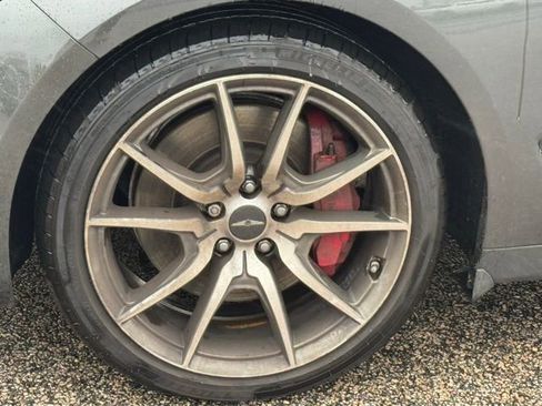 Used 2025 Genesis G70 2.5T image 4