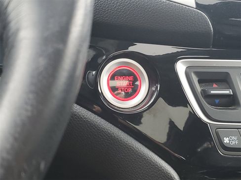 Used 2018 Honda Pilot Elite image 29