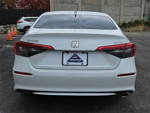 Certified 2023 Honda Civic Sport image 5