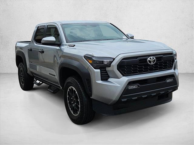 Used 2025 Toyota Tacoma TRD Off-Road AWD/4WD image 3